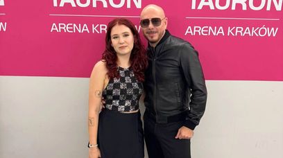 Poświęciła się dla Pitbulla. Historia tego zdjęcia jest szalona