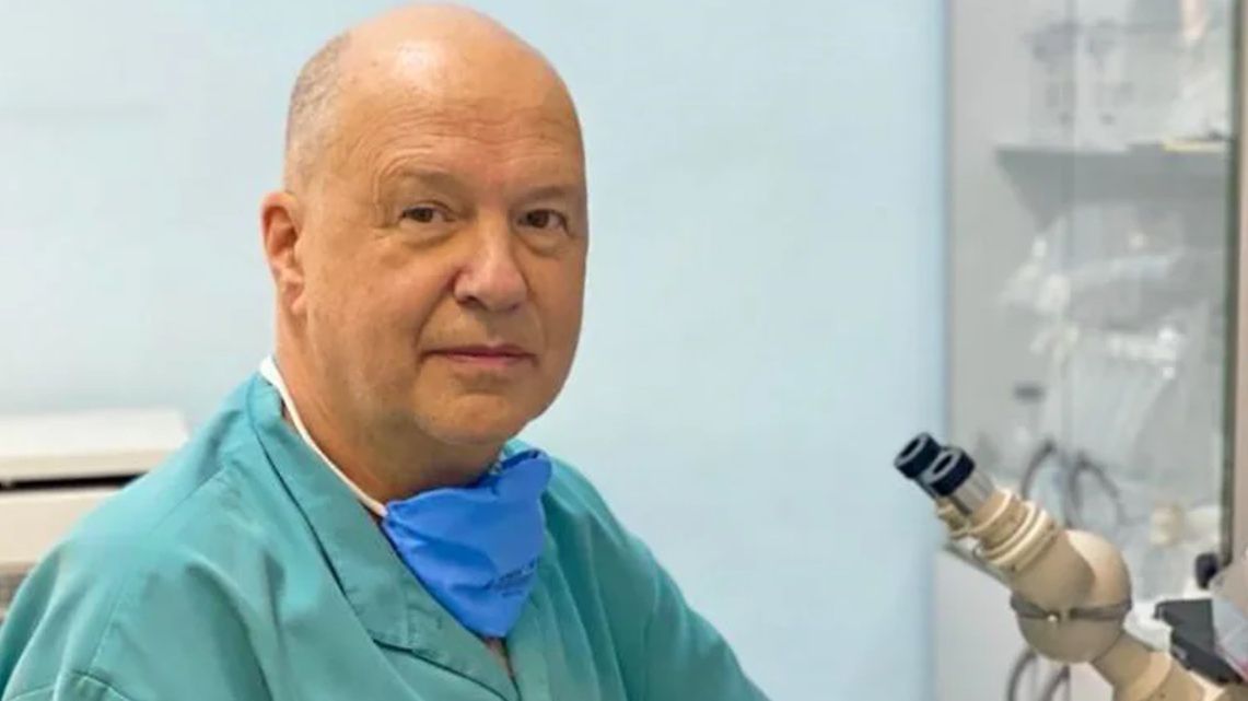 Rosyjski wirusolog w ramach eksperymentu celowo zachorował na COVID-19