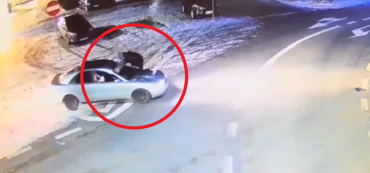 Pijany kierowca przewoził pasażera na dachu