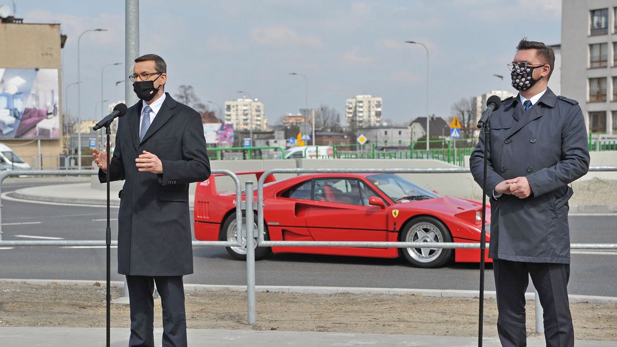 Ferrari F40 na konferencji Mateusza Morawieckiego