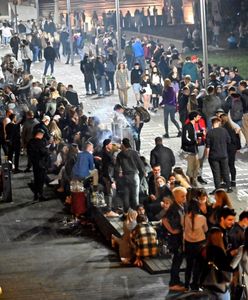 Koronawirus. Tłumy na bulwarach i plażach. Bez maseczek