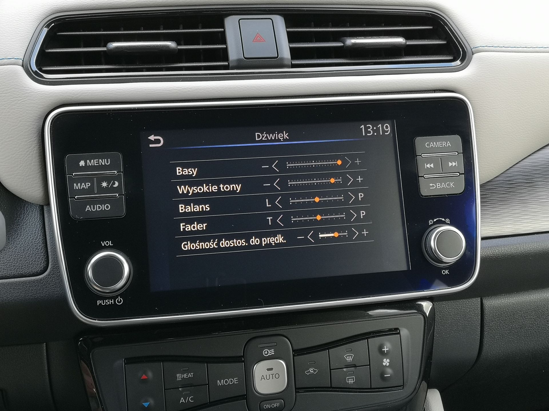 Nissan Leaf e+: Systemy wsparcia kierowcy, zarządzania energią oraz audio Bose 42