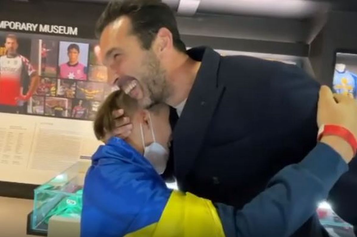 Chłopiec z Ukrainy spotkał się z idolem. Obrazek chwyta za serce