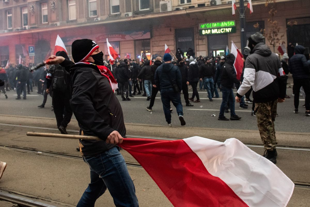 Tak wyglądał Marsz Niepodległości w 2020. Policja obawia się powtórki z ubiegłego roku