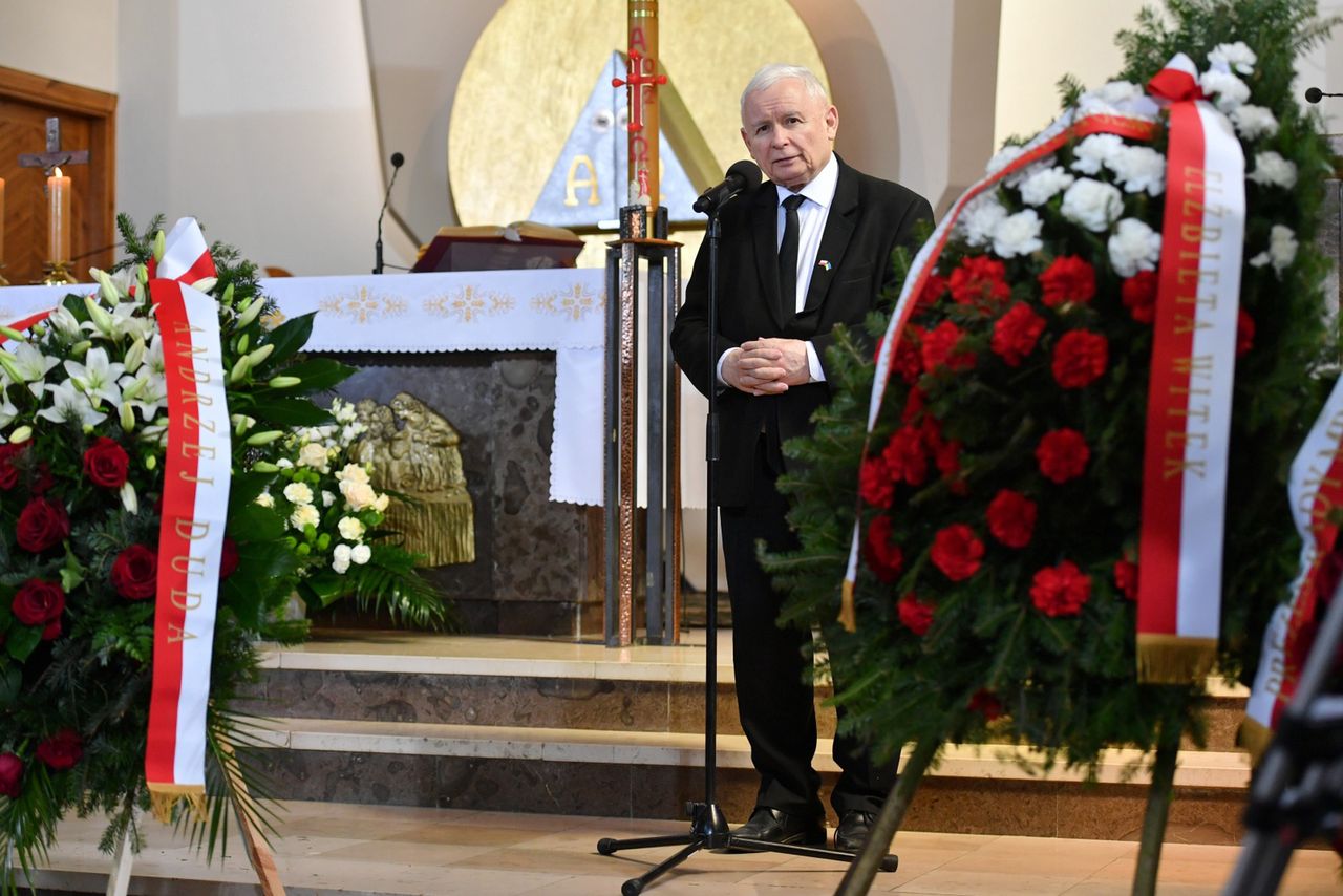 Jarosław Kaczyński na pogrzebie prof. Waldemara Parucha 