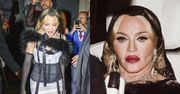 66-letnia Madonna w osobliwej stylizacji kroczy na imprezę Dolce&Gabbana w Mediolanie. Wygląda jak na Instagramie?