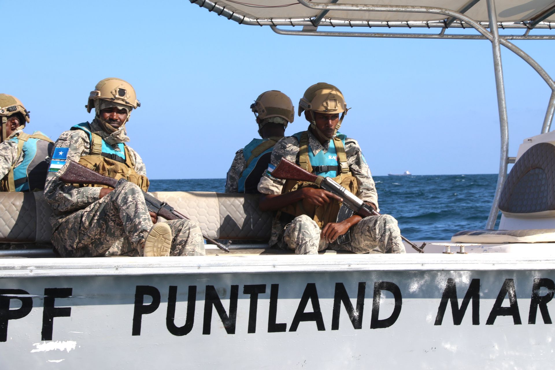 Turcja i Somalia wspólnie zwalczają piractwo: Jak operacja na MV LUTUF zmienia bezpieczeństwo morskie