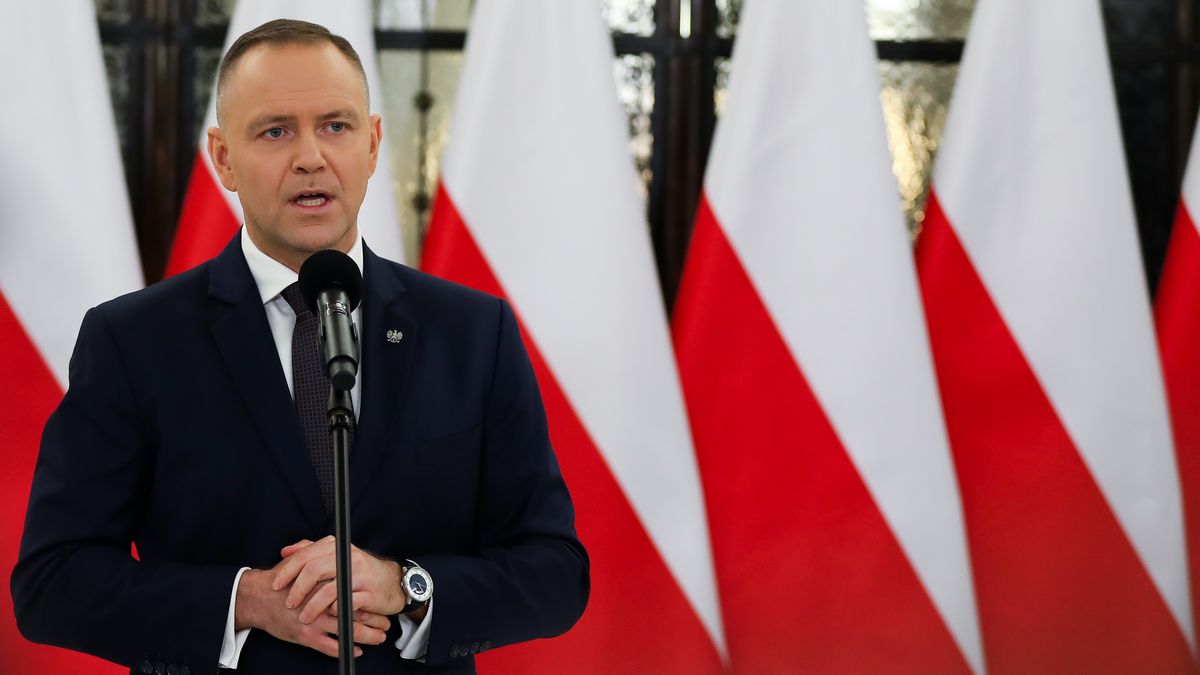 In Warsaw, Poland, on February 26, 2026, Karol Nawrocki, President of Poland, speaks to the media after Radoslaw Sikorski's statement on the tasks of Polish foreign policy at the Sejm of the Republic of Poland. Radoslaw Sikorski, Deputy Prime Minister and Minister of Foreign Affairs, delivers his statement on Polish foreign policy in the Sejm of the Republic of Poland in 2026. In it, he emphasizes the role of the country's security, the importance of a strong EU, and Poland's global activity. President Karol Nawrocki attends the speech and addresses the media after the Deputy Prime Minister's address. (Photo by Klaudia Radecka/NurPhoto via Getty Images)