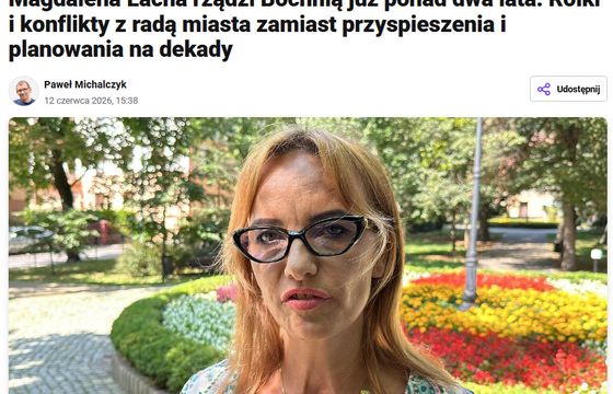 Dziennikarz skrytykował burmistrz. REM odpowiada na skargę radnego