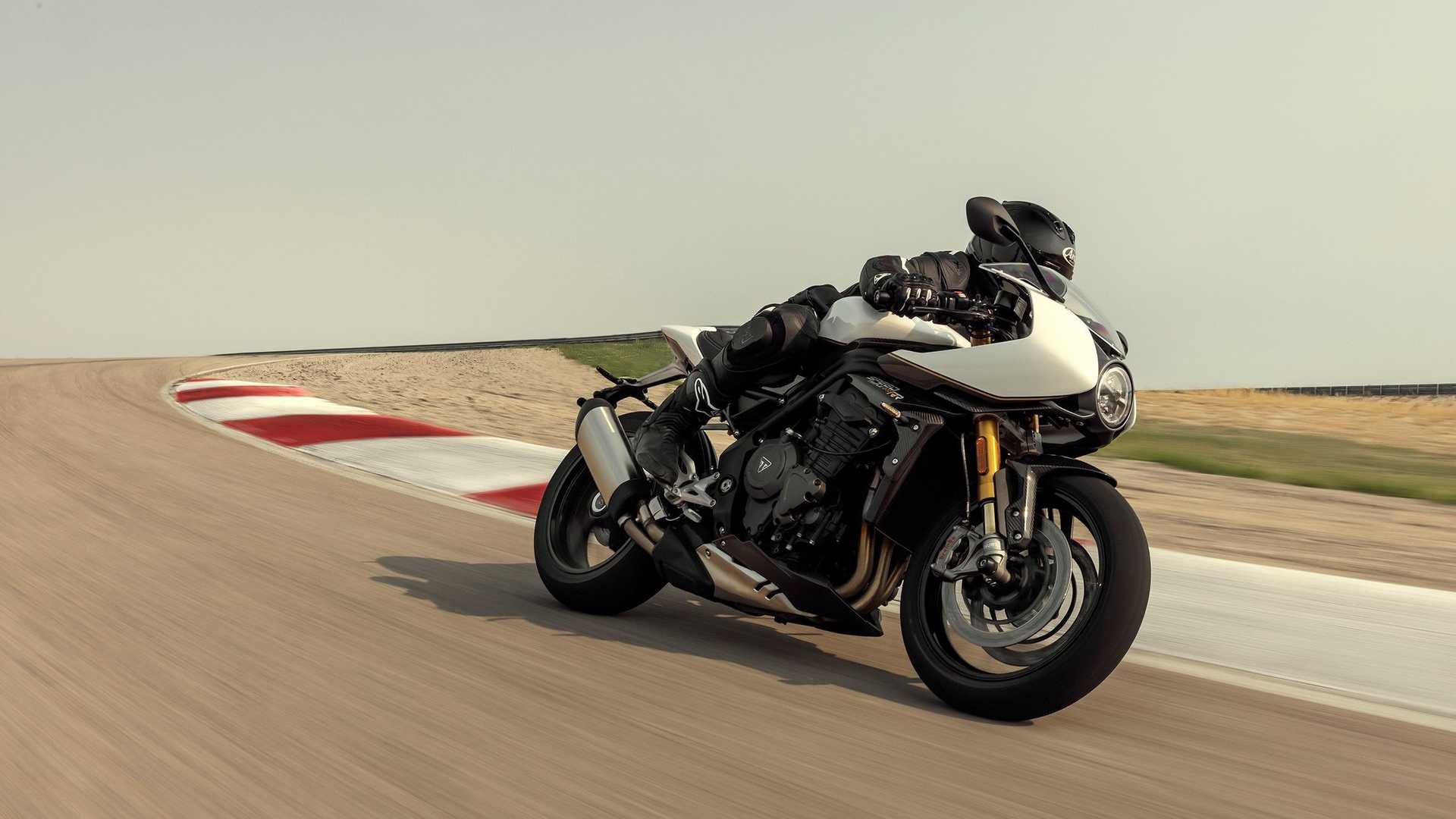 Triumph Speed Triple RR