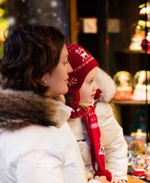 Sezon świąteczny zapowiada się rekordowo. Sklepy liczą na 500+