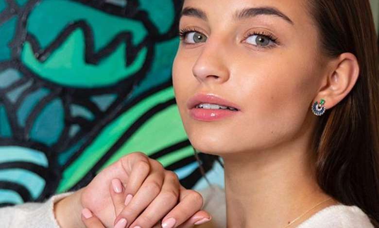 Julia Wieniawa jak śliczna Azjatka