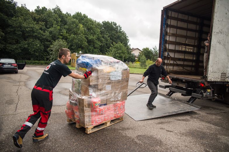 Konwój humanitarny PCK do gmin dotkniętych przez nawałnicę