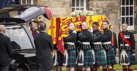 Elżbieta królowa Szkotów. Ostatnia podróż wielkiej władczyni