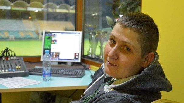 Mateusz jest spikerem pomocniczym w Łęcznej. Jego rola na spotkaniach Górnika jest ogromna 