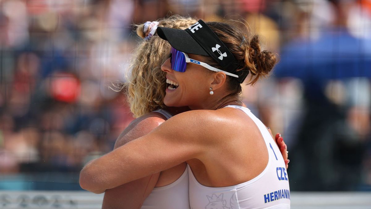 Zdjęcie okładkowe artykułu: Getty Images / Elsa/Getty Image / Na zdjęciu: Barbora Hermannova i Marie-Sara Stochlova