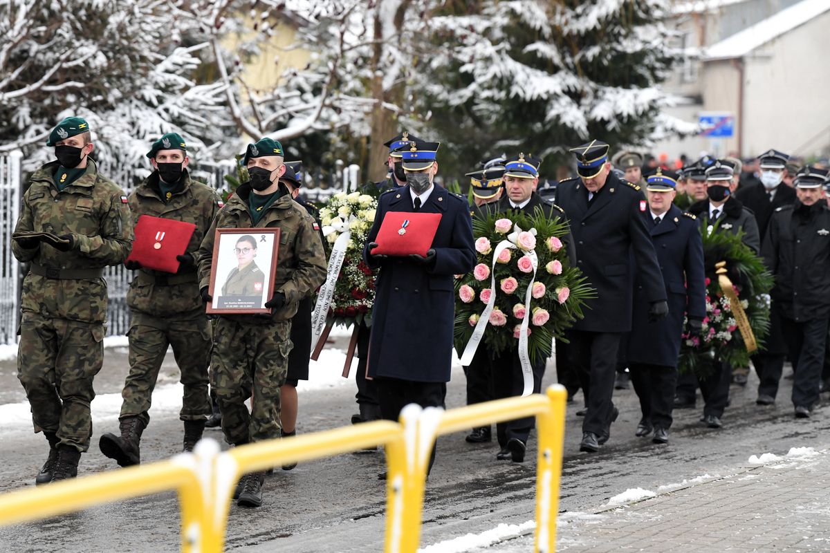 Pogrzeb w Czernikowie. Strażacy pożegnali zmarłą druhnę 