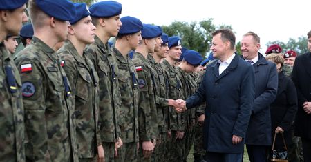 Obowiązkowa służba wojskowa. Polacy zadecydowali