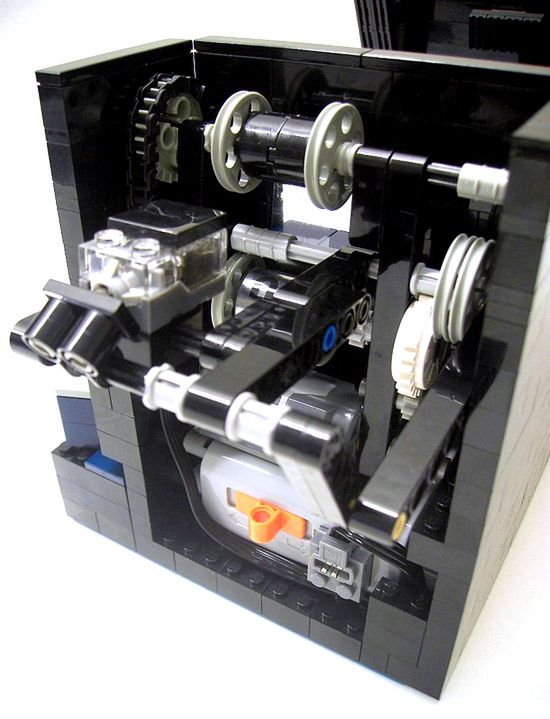 Seans filmowy wśród klocków Lego 3