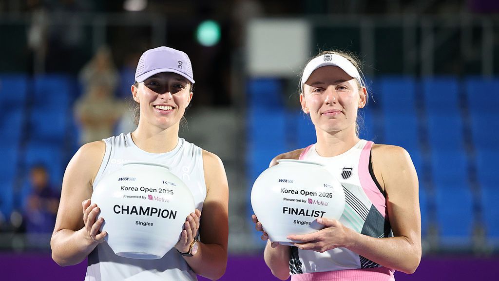 Getty Images / Chung Sung-Jun / Na zdjęciu: Iga Świątek i Jekaterina Aleksandrowa