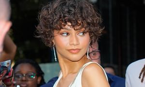 Zendaya niczym wojowniczka. W takich butach promuje "Odyseję"