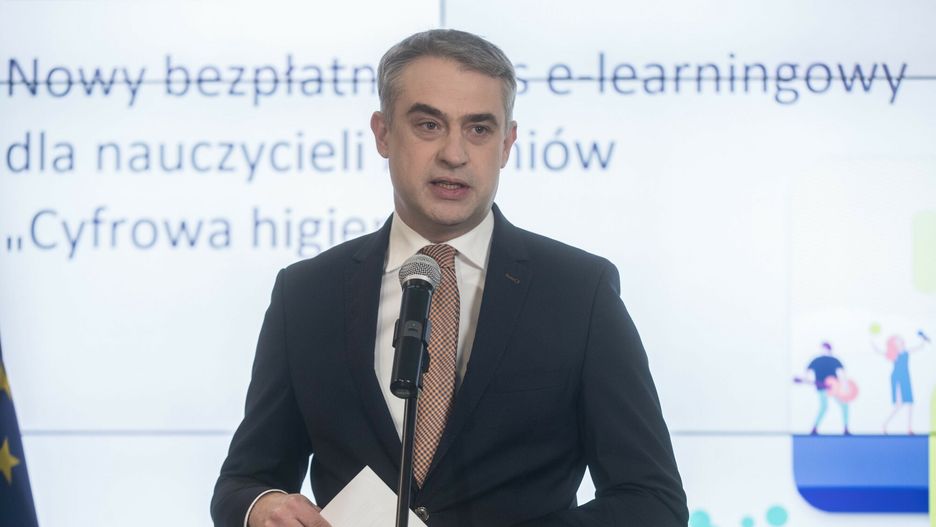 Konferencja prasowa  "Cyfrowa Higiena w szkolach"
01.02.2024  Warszawa. Ministerstwo Cyfryzacji. Konferencja prasowa "Cyfrowa Higiena w szkolach".  N/z Minister cyfryzacji Krzysztof Gawkowski
fot. Tomasz Jedrzejowski/REPORTER
Tomasz Jedrzejowski/REPORTER