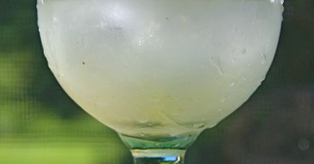 Lemoniada gazowana z wysoką zawartością kofeiny