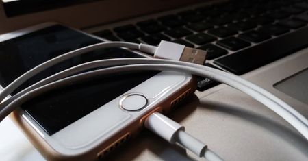 iPhone wreszcie ze złączem USB? To może być koniec epoki Lightning