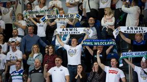 Kibice i cheerleaderki podczas derbowego spotkania Polskiego Cukru Toruń z Anwilem Włocławek (galeria)