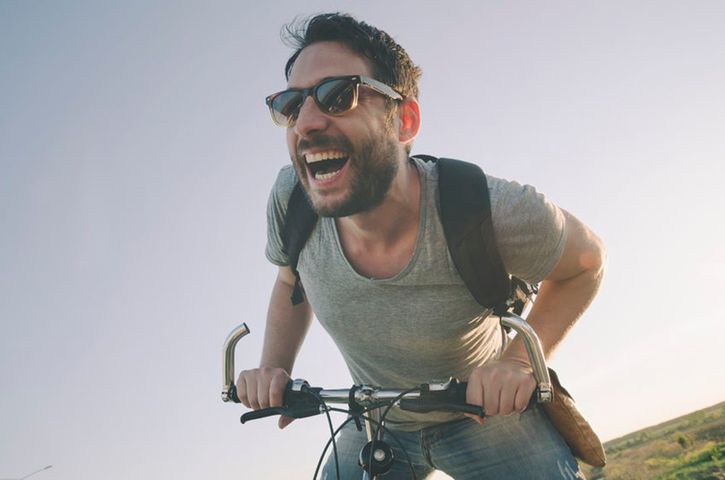 Jazda na rowerze nie tylko wzmacnia mięśnie, ale również wyzwala hormony szczęścia