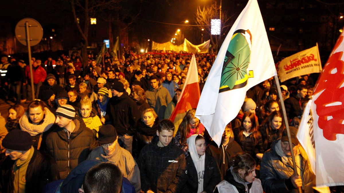 Od wczoraj protestują górnicy ze wszystkich 14 kopalń KW</br>