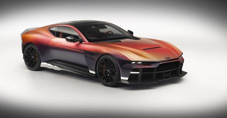 Aston Martin podnosi poprzeczkę. Potężne V12 w modelu Valen