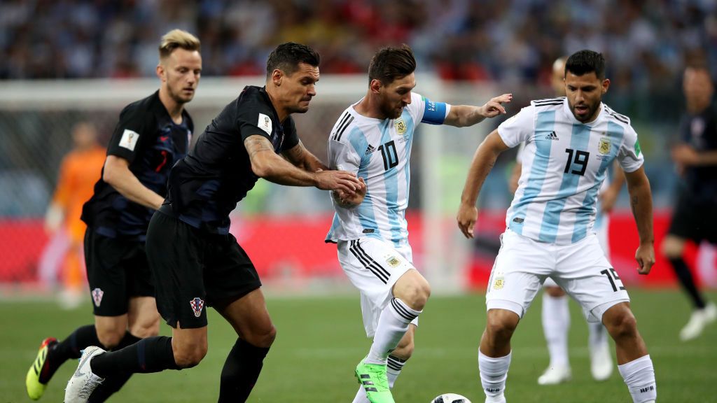 Zdjęcie okładkowe artykułu: Getty Images /  / Na zdjęciu: Leo Messi (L) i Sergio Aguero (P)