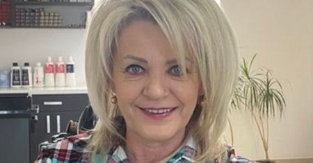 Elżbieta poszła z Piotrem na ślub córki. Domysłom nie ma końca