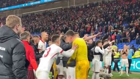 Piłkarze świętowali z kibicami. I nagle taki okrzyk z trybun