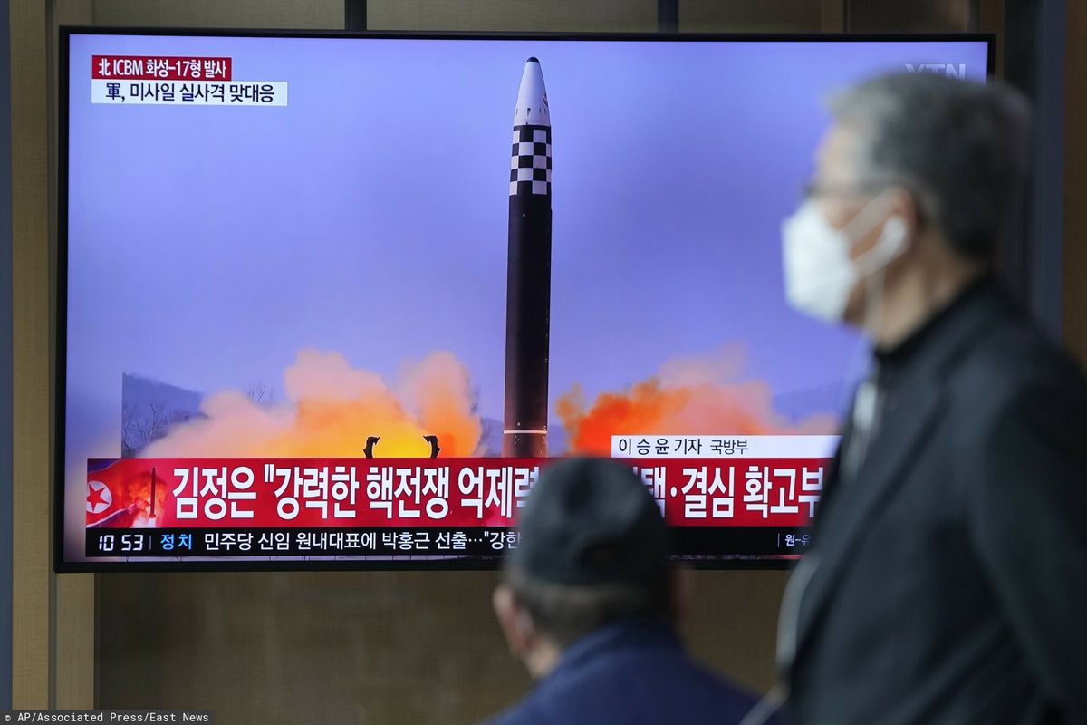 Korea Płn. wystrzeliła trzy rakiety balistyczne. Czekali na Bidena? (zdjęcie ilustracyjne) 