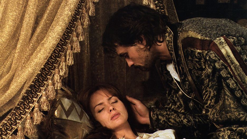 Izabella Scorupco, Aleksander Domogarow