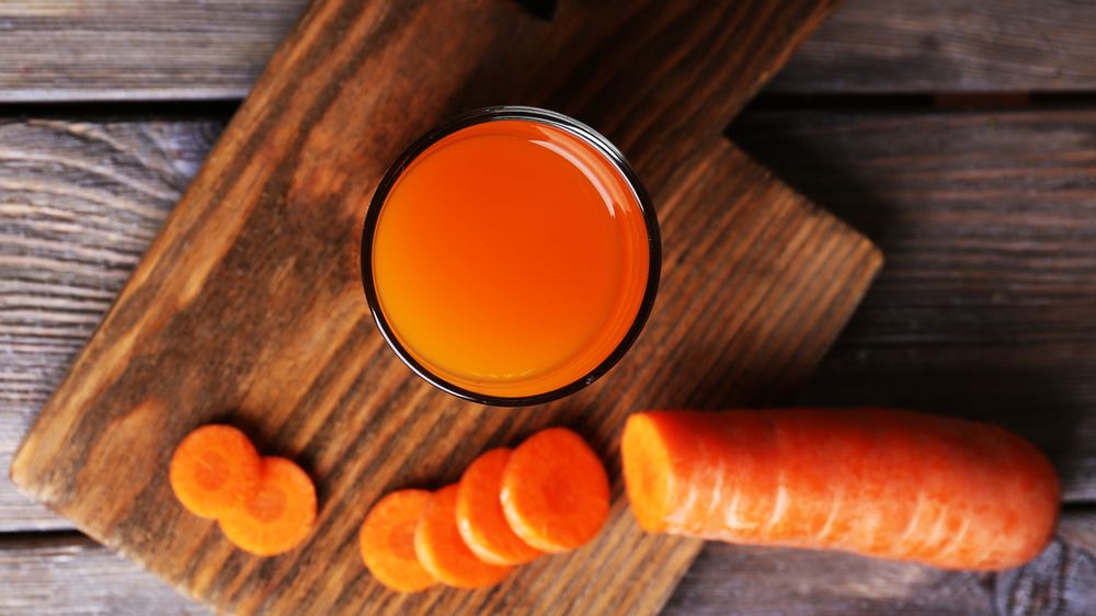 Sok marchwiowy w kartonie