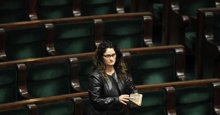 Najbardziej zadłużona posłanka. Ma długi w ZUS, urzędzie skarbowym, SKOK, bankach