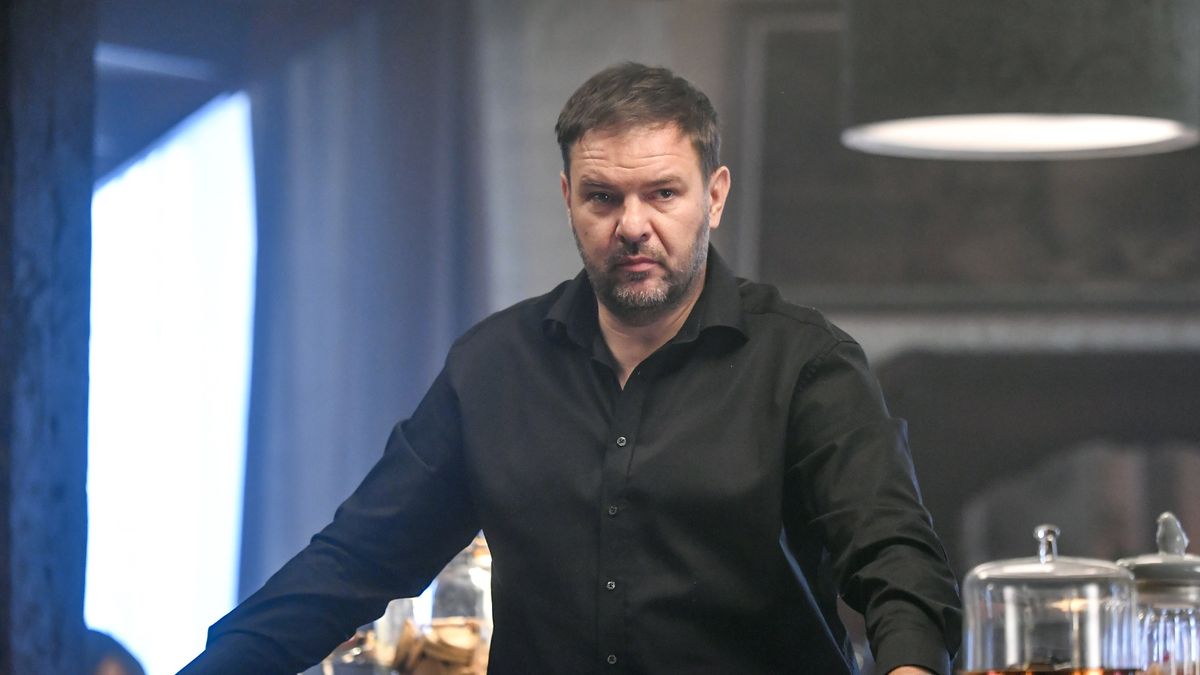 - W teatrze zarabia się bardzo mało. Masz za przedstawienie 800-700 zł - mówi Tomasz Karolak w "Biznes Klasie"
