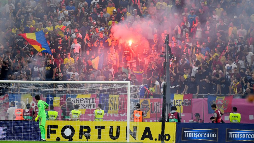 Getty Images / Alex Nicodim/NurPhoto / Na zdjęciu: kibice podczas meczu Rumunia - Hiszpania