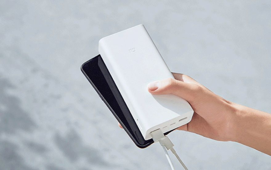 Xiaomi wypuściło cegłę o pojemności... 30 000 mAh. Oto nowy Mi Power Bank 3 3