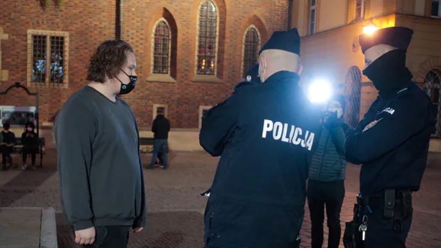 franek broda pis mateusz morawiecki strajk kobiet