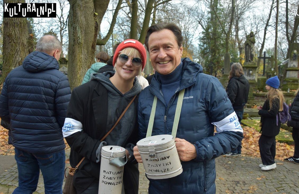 Zdjęcie Jacka Kawalca z partnerką na profilu Kulturalnipl na FB