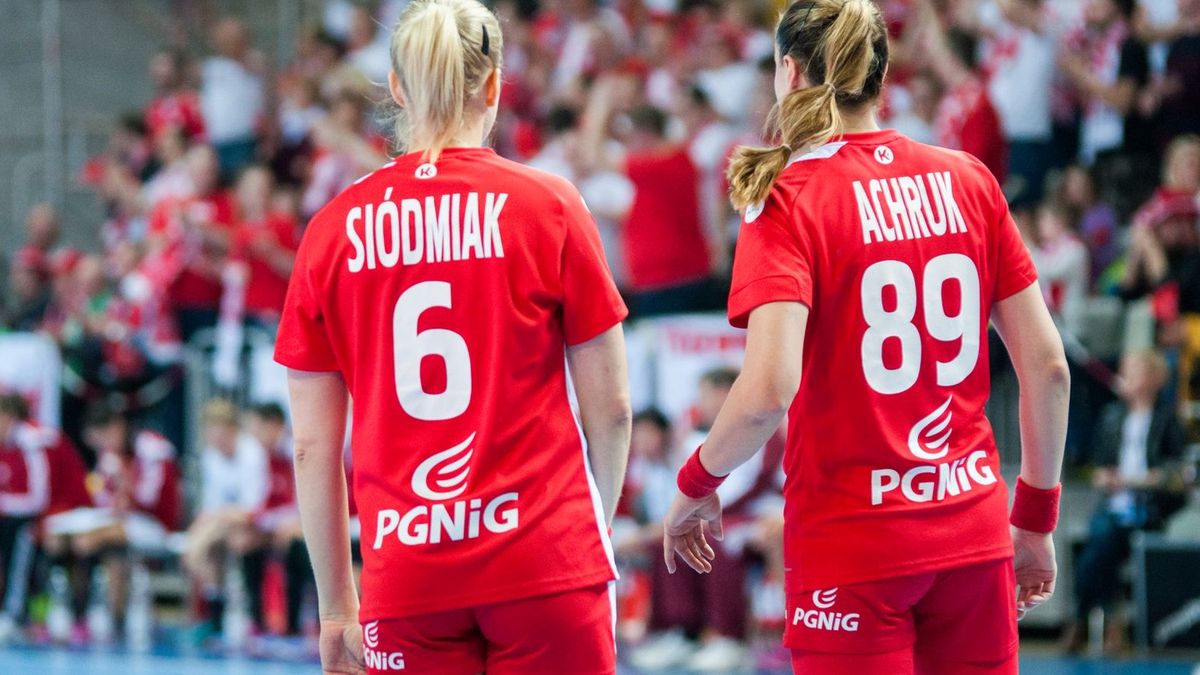 Karolina Siódmiak i Kinga Achruk w meczu przeciwko Węgrom w el do ME 2016