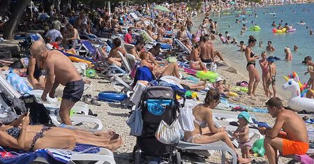 Chorwacja walczy z zajmowaniem leżaków. Pokazali, co robią służby