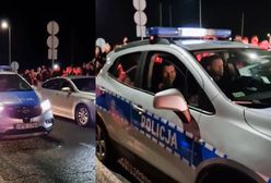 Policja na wyścigach. Nagranie podbija internet