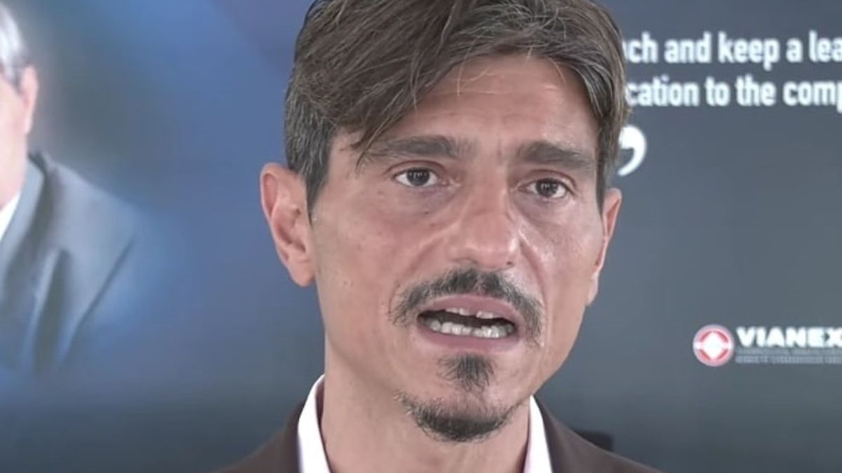Dimitros Giannakopoulos jest kontrowersyjnym szefem klubu