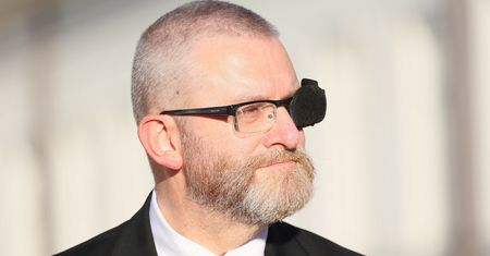 Dlaczego rośnie popularność Brauna? Ekspert wskazał przyczyny
