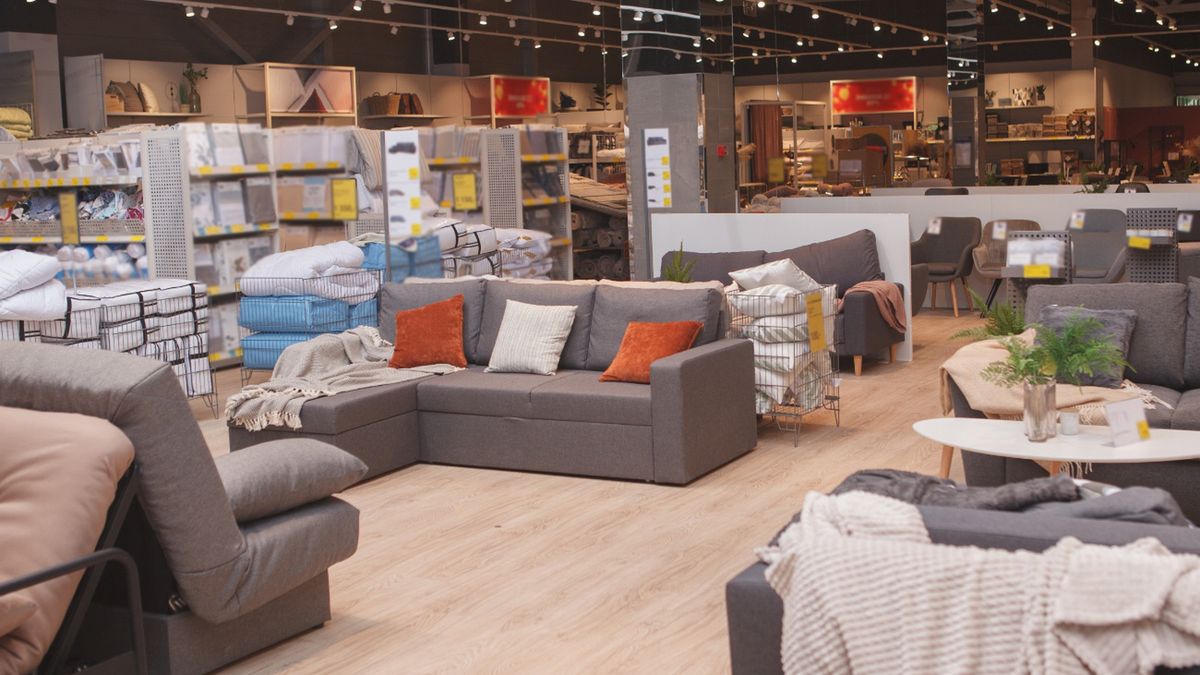 Amerykańska sieć sklepów meblowych ma problemy. Zamyka 33 punkty